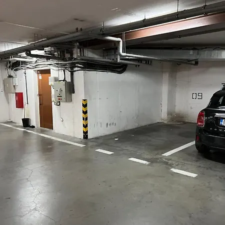 Castle View With Free Parking * ブラチスラヴァ
